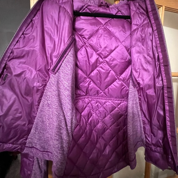 COPY - Lululemon Down For A Run Puffer Jacket Size 8 - Picture 9 of 11